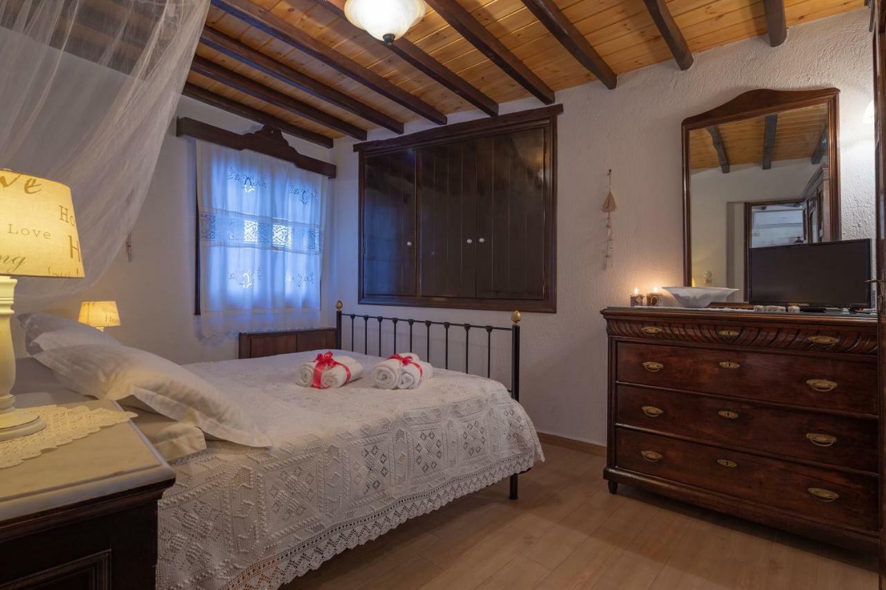 Villa Fimaira Ermoupoli Esterno foto